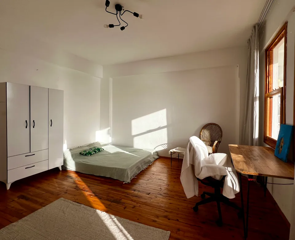 The Tasty Room in a 4-room co-living with panoramic sea views · Kas — photo 3