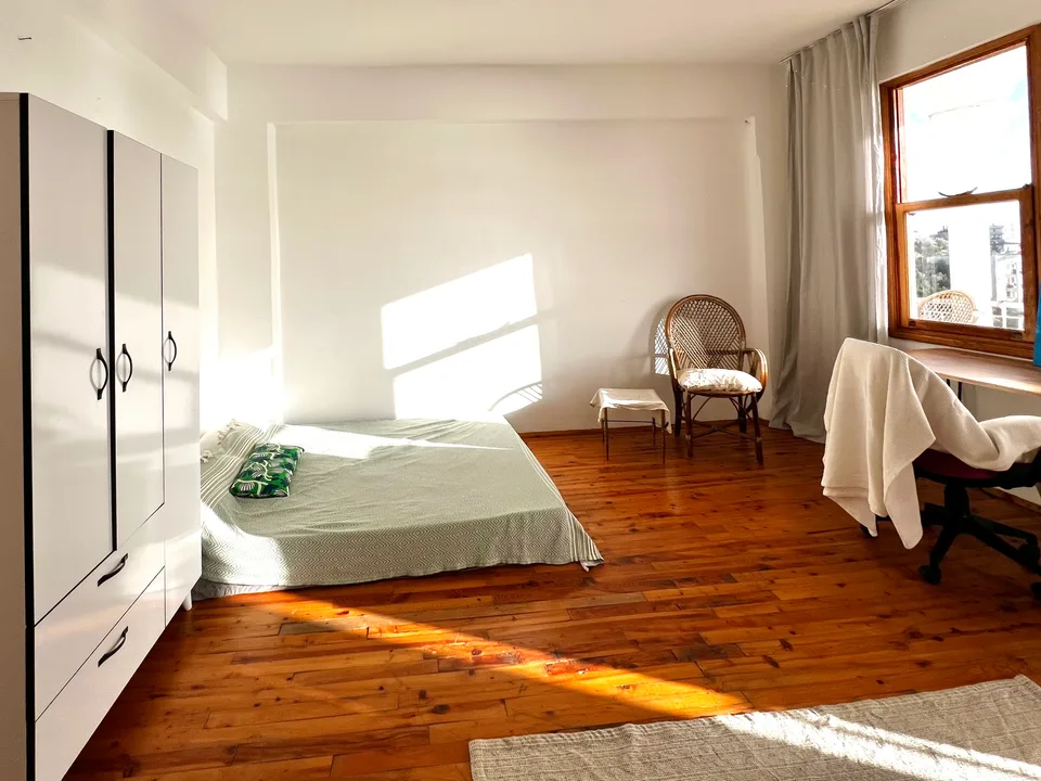 The Tasty Room in a 4-room co-living with panoramic sea views · Kas — photo 2