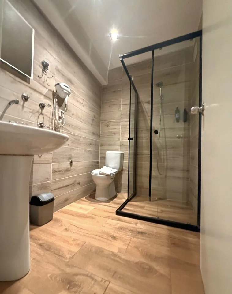 Kaş 'ın Merkezindeki Otelde Çift Kişilik (İki Tek Kişilik Yatak) Standart Oda — fotoğraf 5