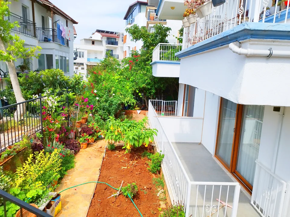 Kaş merkezi, avlulu 2+1 rahat daire — fotoğraf 9