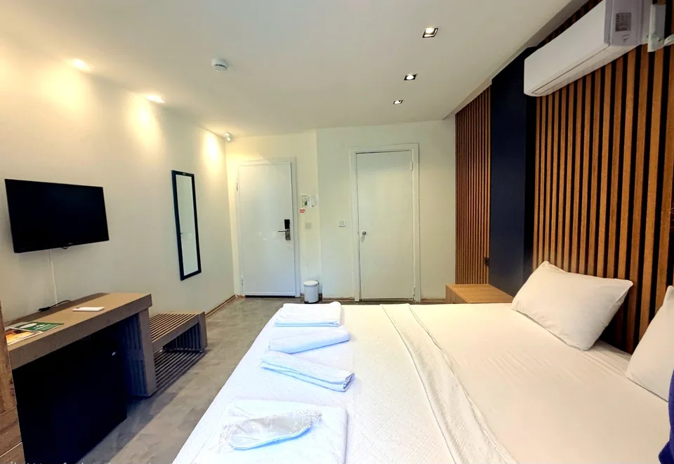 Kaş 'ın Merkezindeki Otelde Çift Kişilik Double yataklı Deluxe Oda — fotoğraf 3
