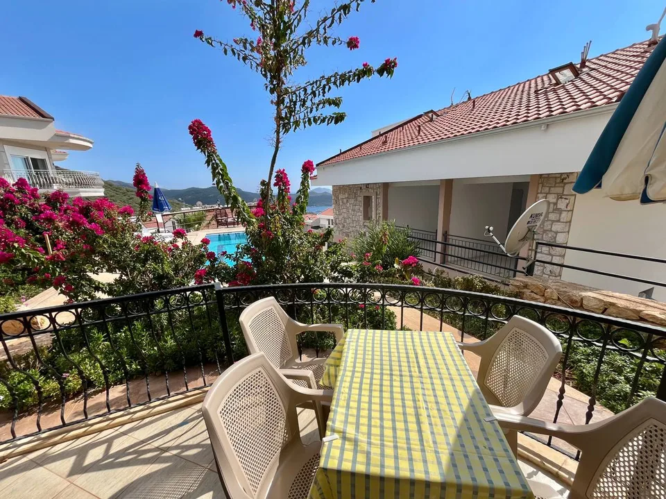 KAŞ | 2+1 rahat daireler, havuz ve bahçe ile — foto 8