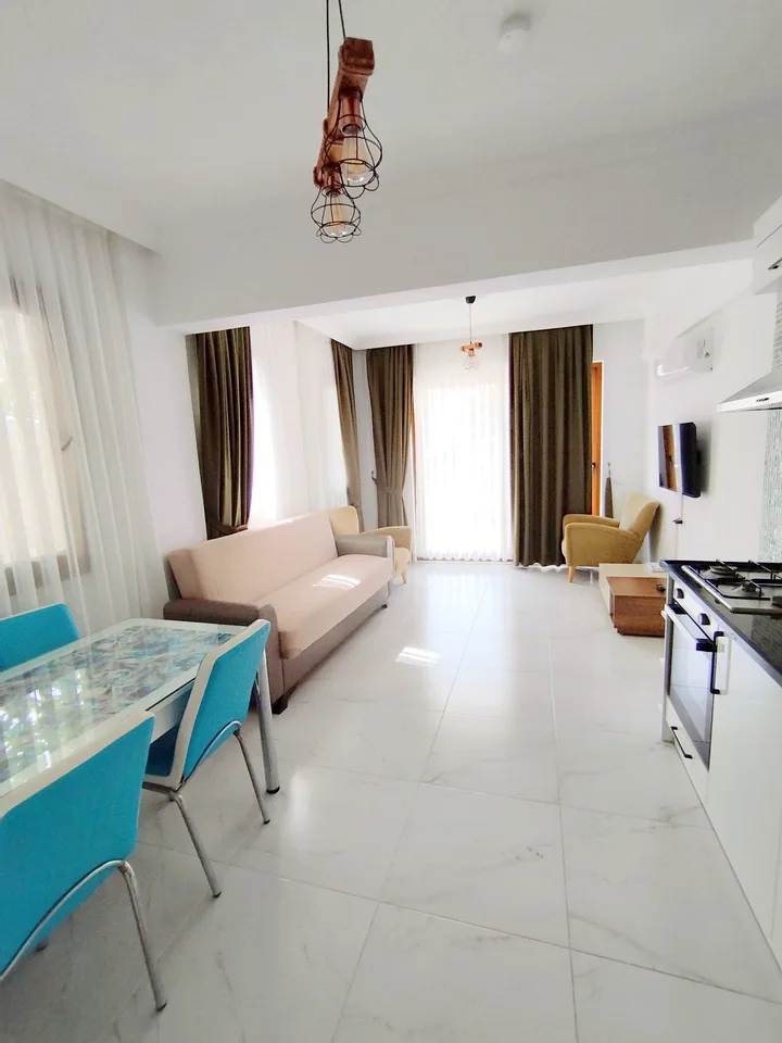 Kaş merkezi, avlulu 2+1 rahat daire — fotoğraf 3